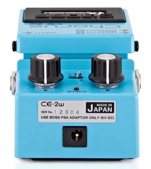 Гитарная педаль хоруса BOSS CE-2W 2