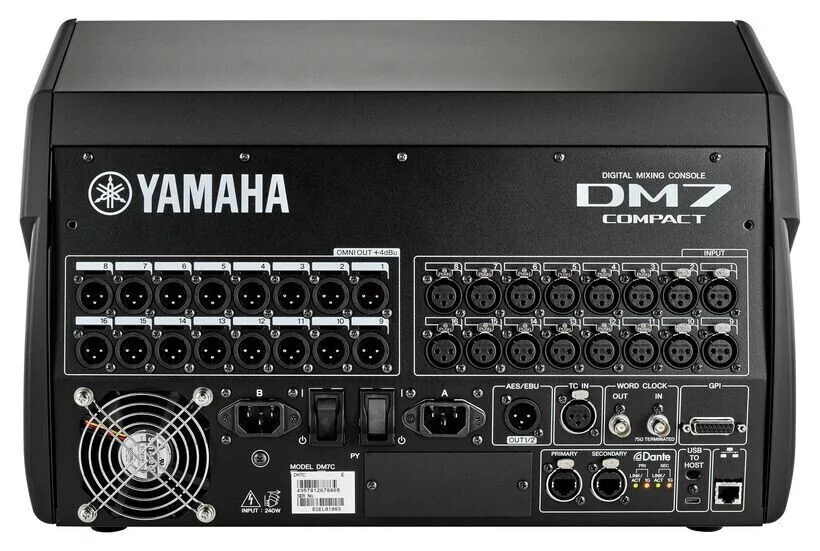 Цифровая микшерная консоль Yamaha DM7 Compact 3