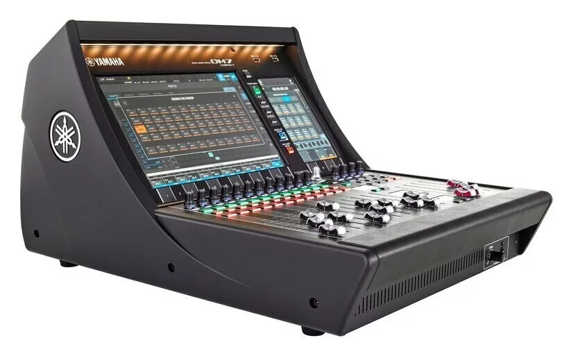 Цифровая микшерная консоль Yamaha DM7 Compact 5