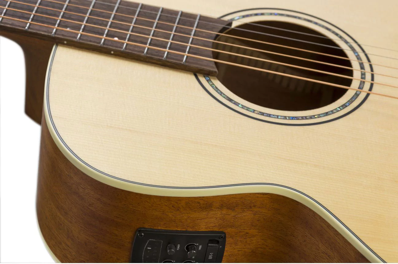 Электроакустическая гитара баритон BATON ROUGE X11S/BTE 3