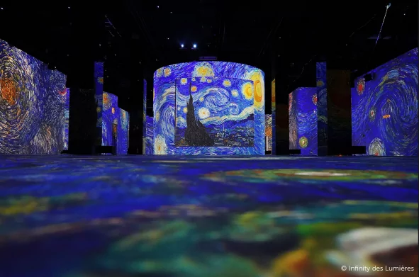Кейс по оснащению иммерсивного центра Infinity des Lumières проекторами Barco