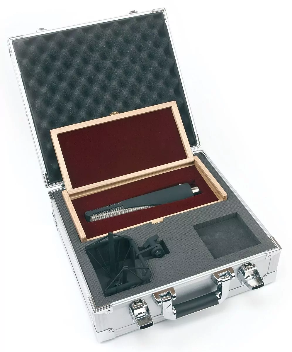 Микрофон конденсаторный sE Electronics RNR1 3