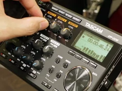 Рекордер портативный Tascam DP-008EX 11