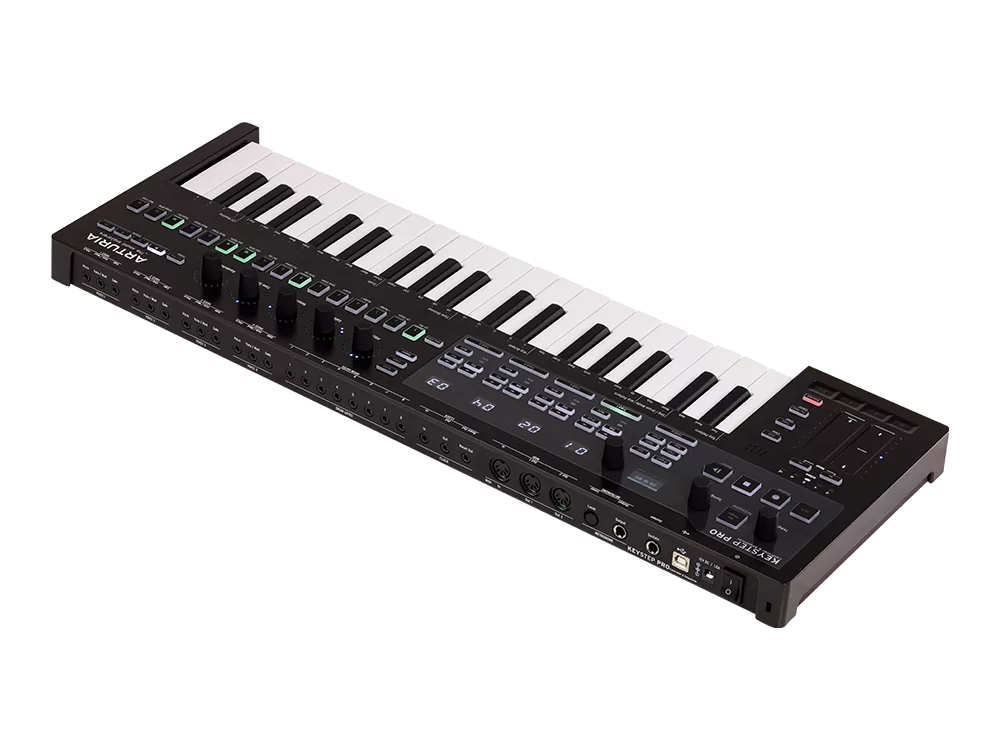 MIDI клавиатура Arturia KeyStep Pro Chroma 5