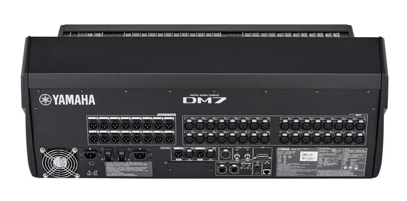 Цифровая микшерная консоль Yamaha DM7 6