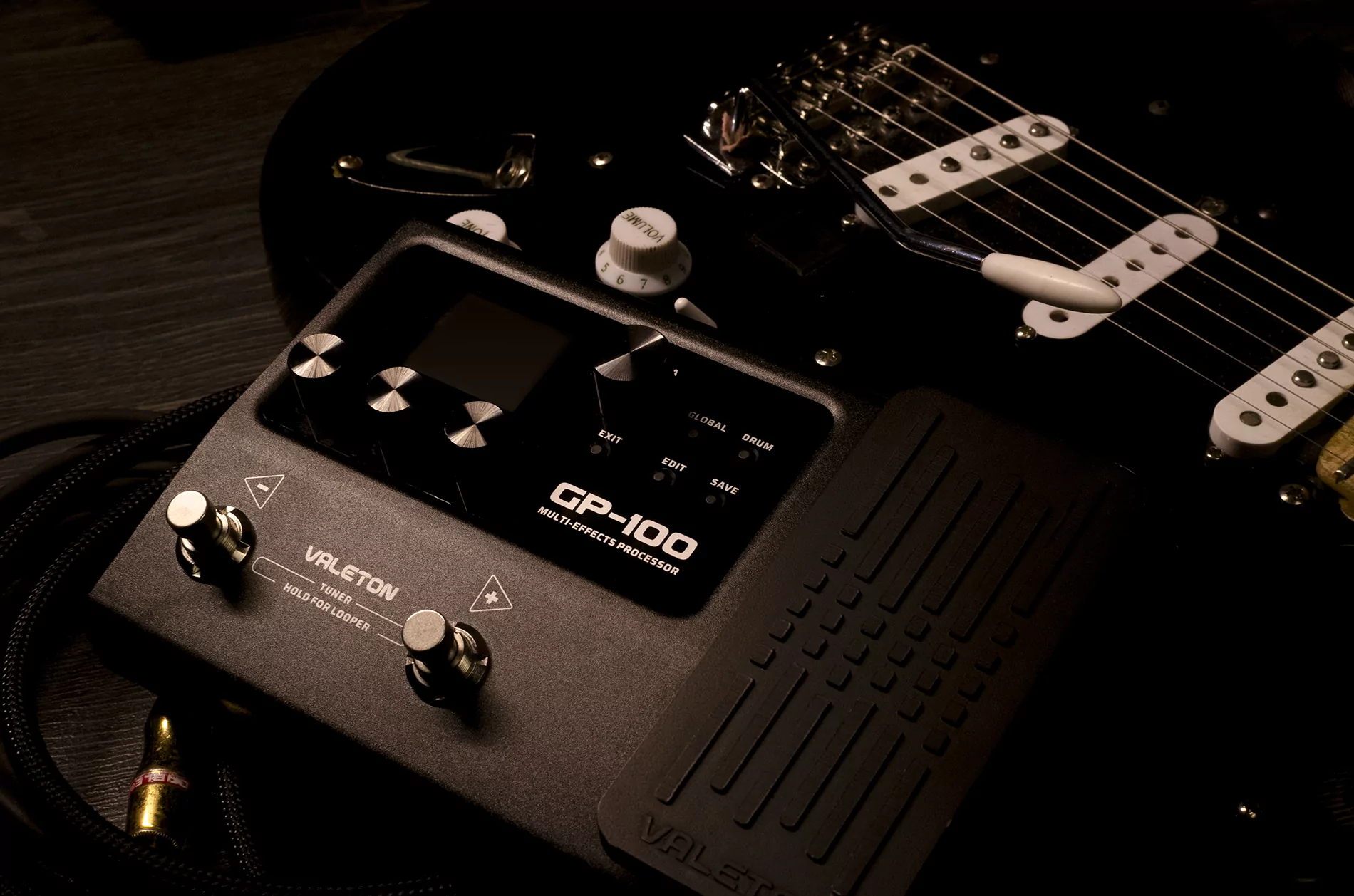 Напольный процессор эффектов Valeton GP-100 16