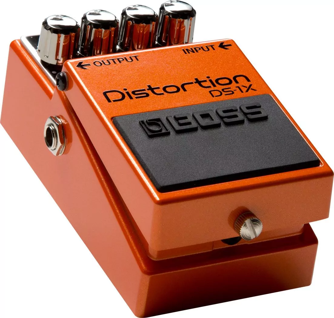 Педаль дисторшна BOSS DS-1X 2