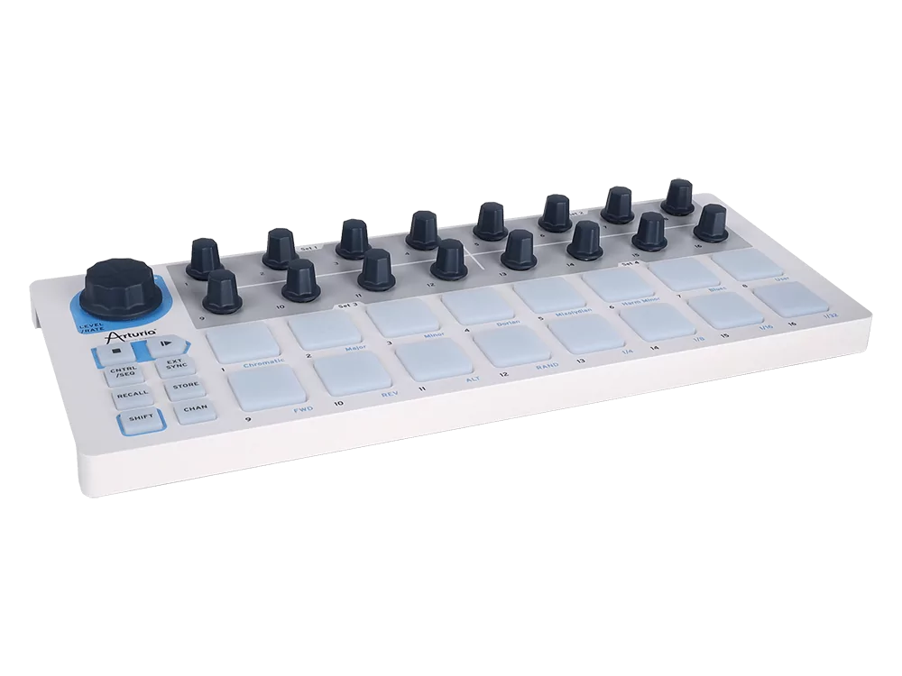 MIDI контроллер (Микшер-семплер (контроллер)) Arturia BeatStep 8