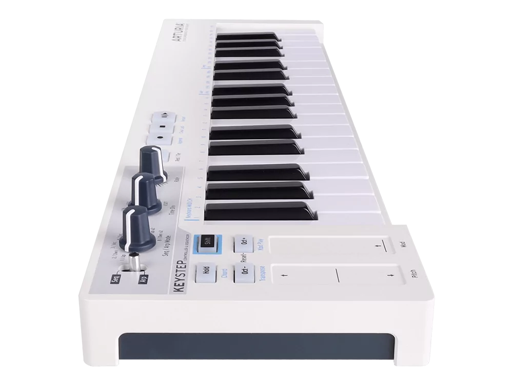MIDI клавиатура Arturia KeyStep 6