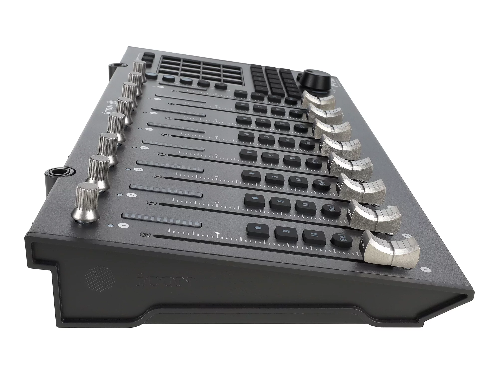 MIDI контроллер Icon P1-M 11