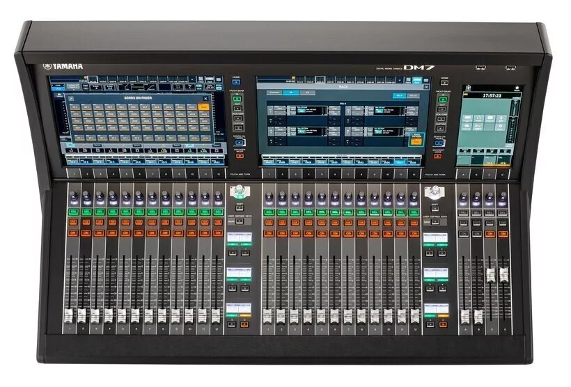Цифровая микшерная консоль Yamaha DM7 8