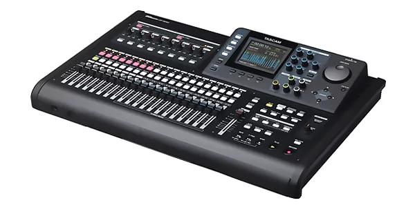 Рекордер портативный Tascam DP-24SD