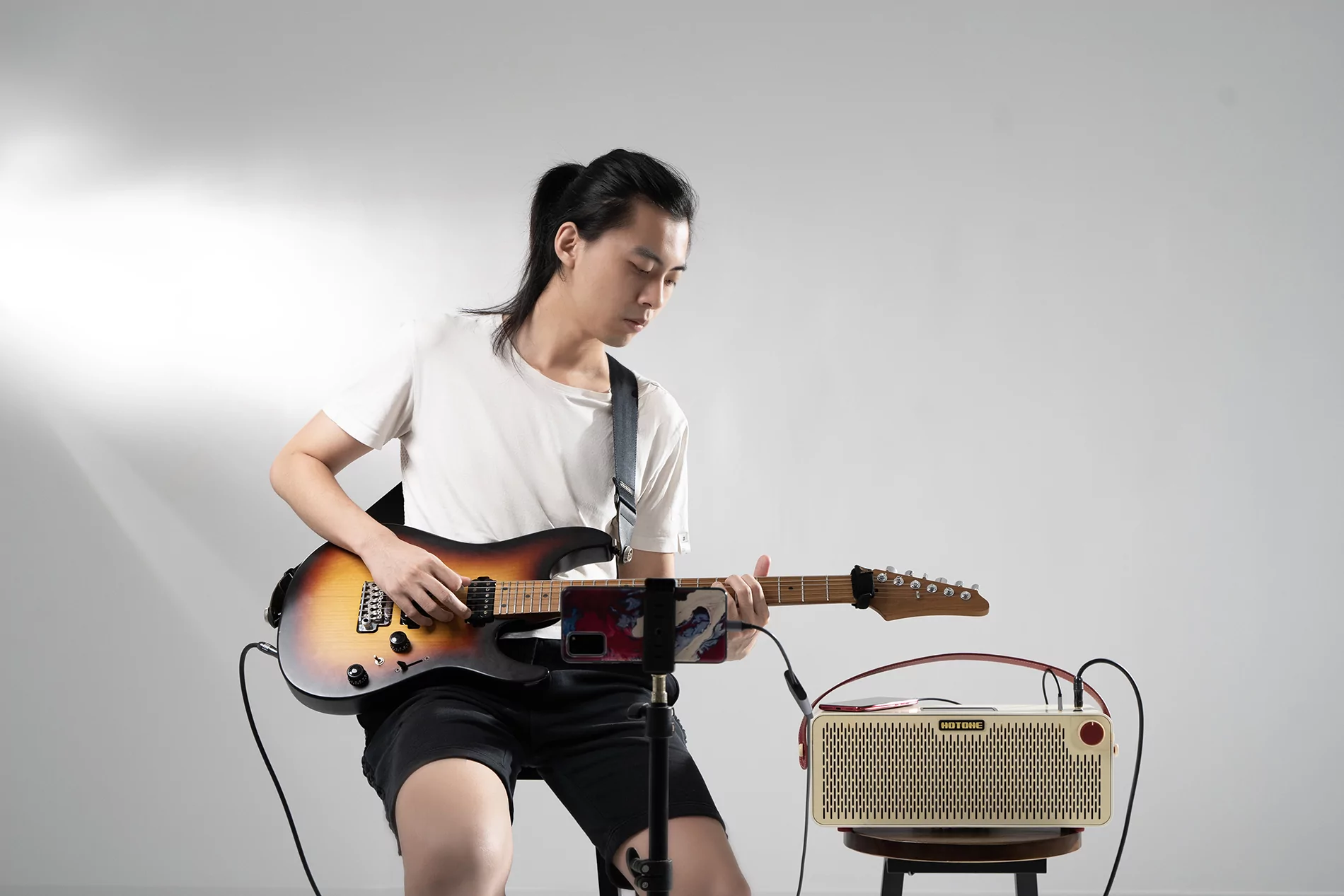 Моделирующий усилитель Hotone Pulze (Luna) 10