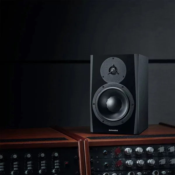 Акустическая система (студийный монитор) Dynaudio LYD 8 B/B 5
