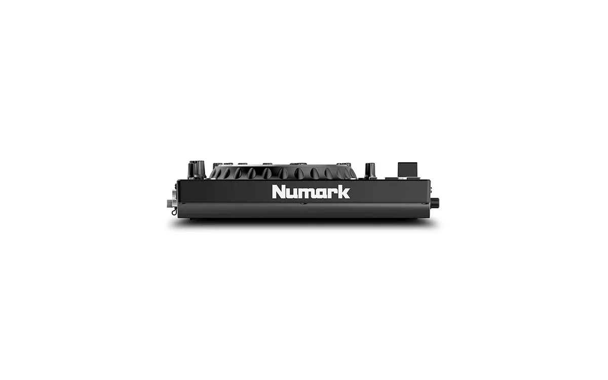 Микшер-семплер (контроллер) Numark NS4FX 8