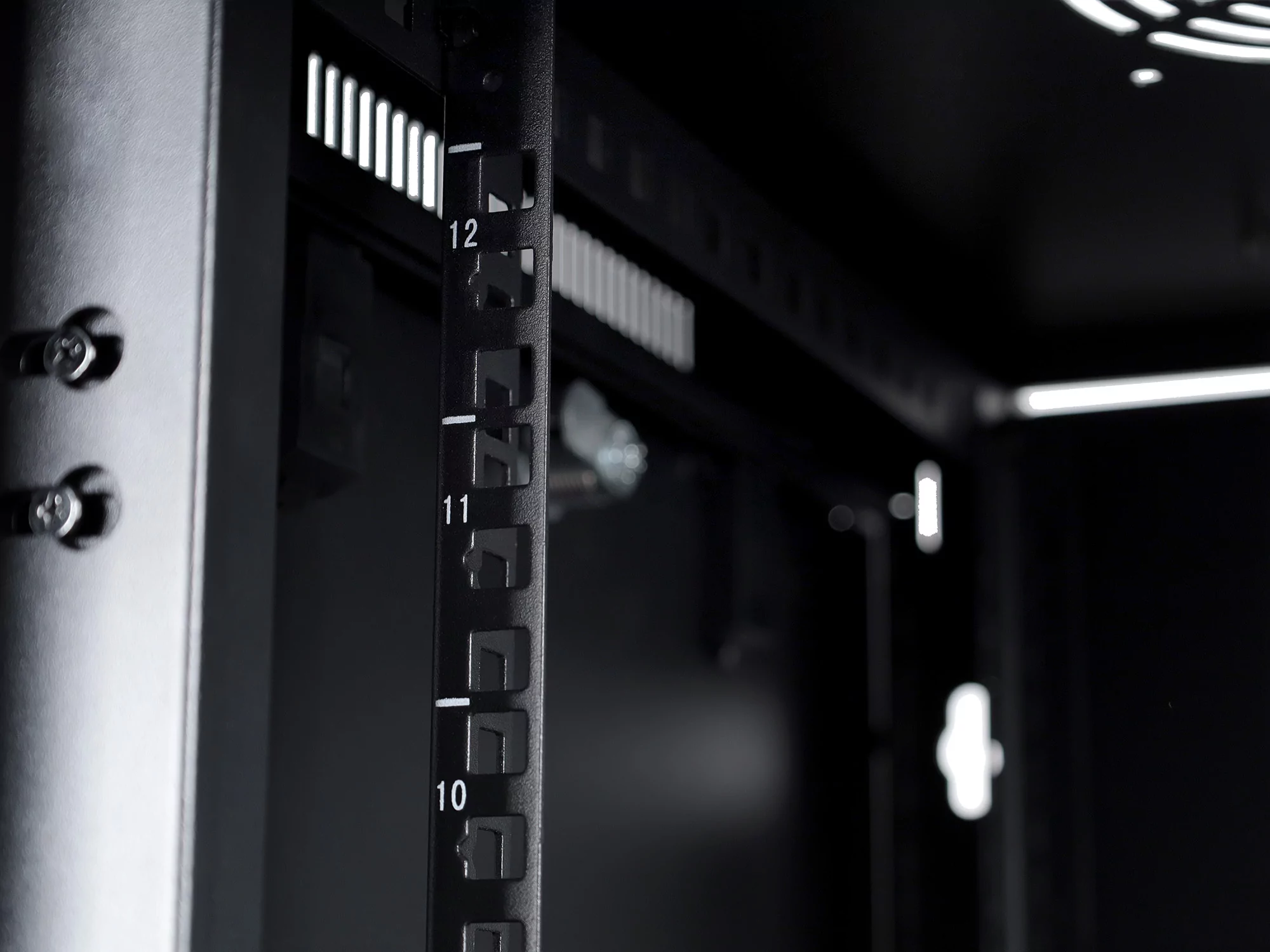 Настенный шкаф Wize Pro W6U45QSR 8