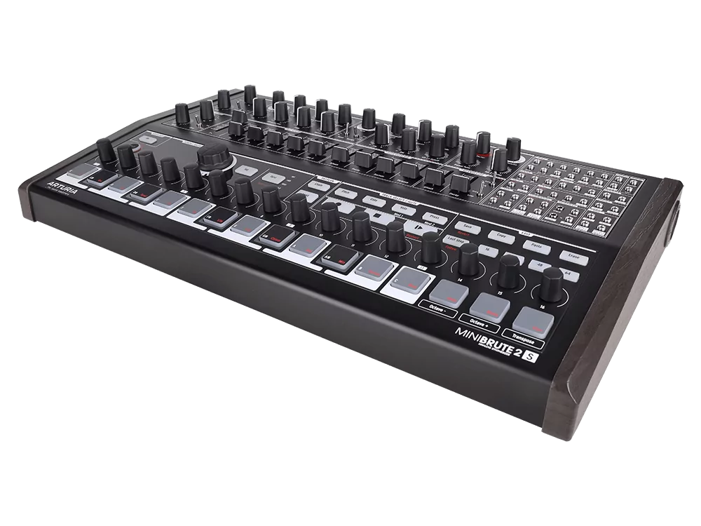 Синтезатор Arturia MiniBrute 2S Noir 4
