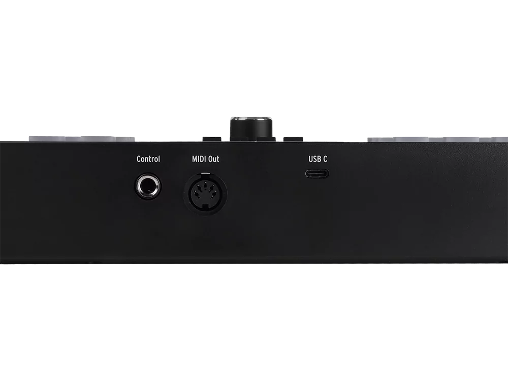 MIDI клавиатура Arturia KeyLab Essential 61 mk3 Black 6