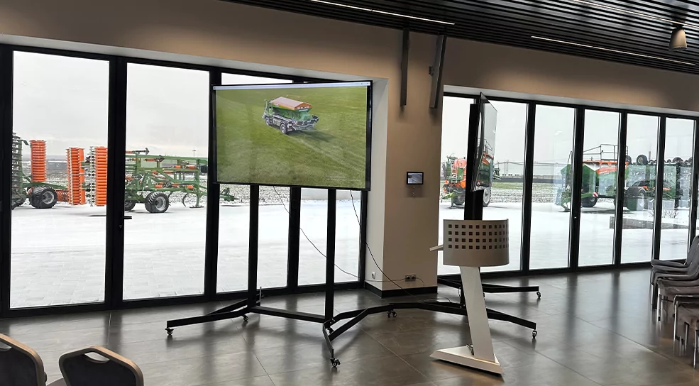 Решения AUVIX обеспечили трансляцию контента демополигона АМАЗОНЕ РОССИЯ АО «АМ-техника»