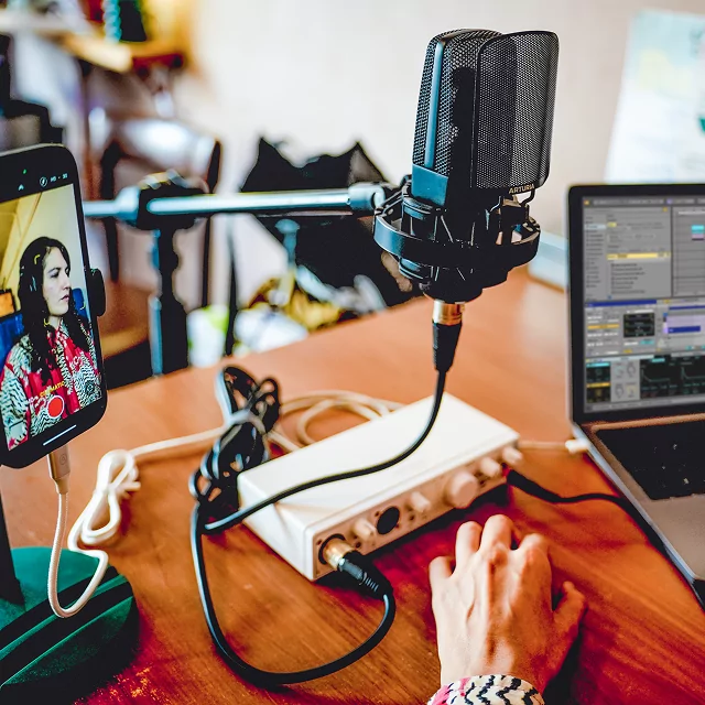 Аудиоинтерфейс USB Arturia MiniFuse 2 White OTG 11