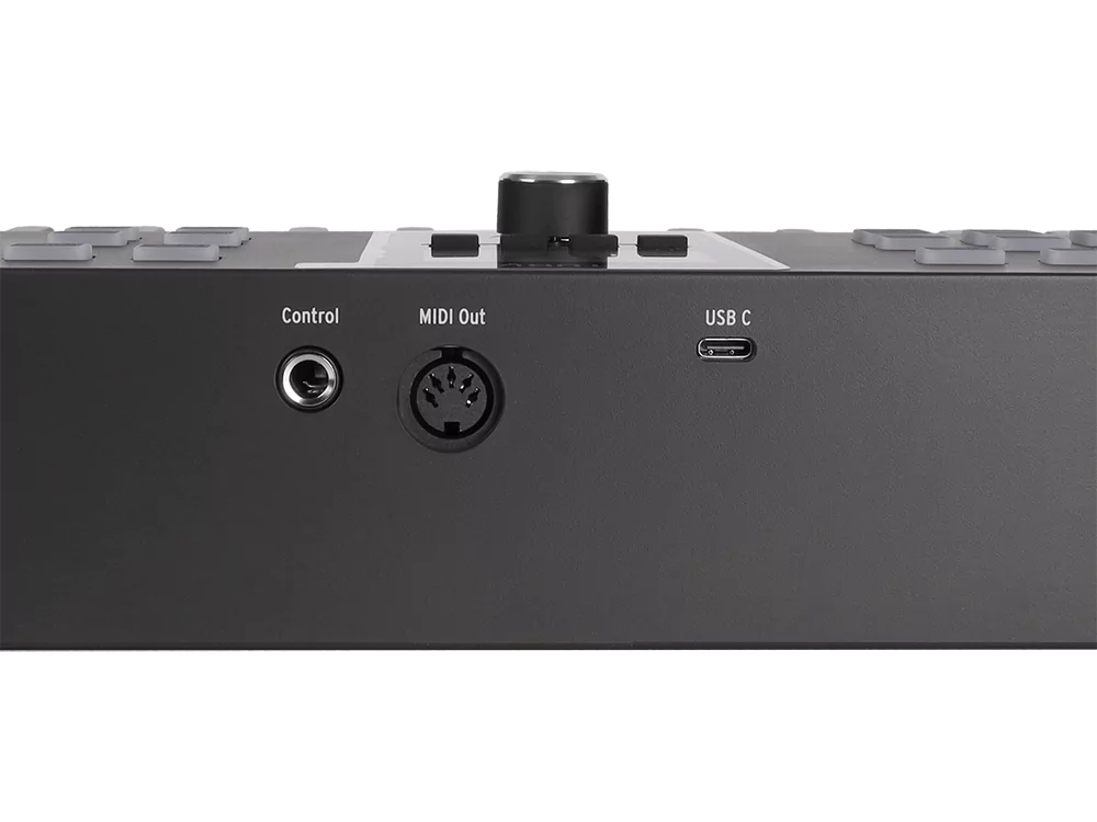 MIDI клавиатура Arturia KeyLab Essential 88 mk3 Black 6