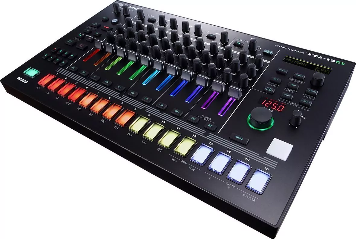 Профессиональная драм-машина ROLAND TR-8S 2