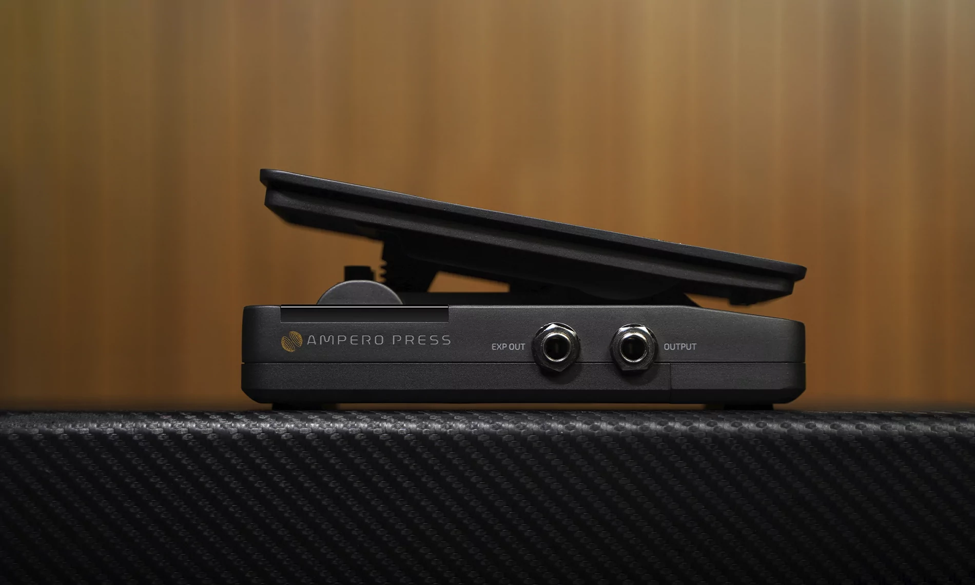 Многофункциональная педаль Hotone Ampero Press 10