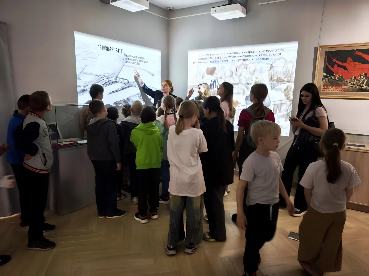 2. Экспозиционное пространство в филиале Русского музея в Рыбинске.jpg