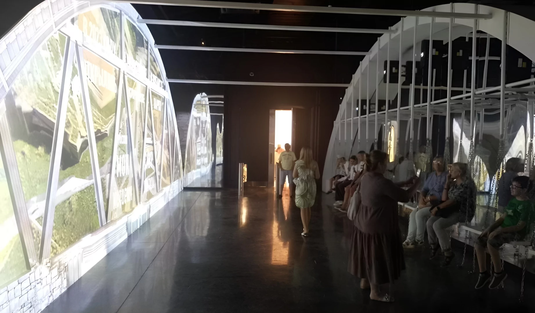 21_Кинозал на Крымском мосту.jpeg