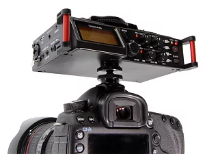 Рекордер мобильный Tascam DR-70D 4