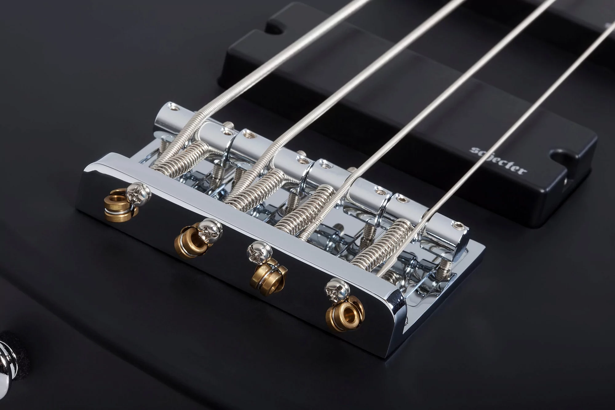 Бас-гитара SCHECTER C-4 DELUXE SBK 13