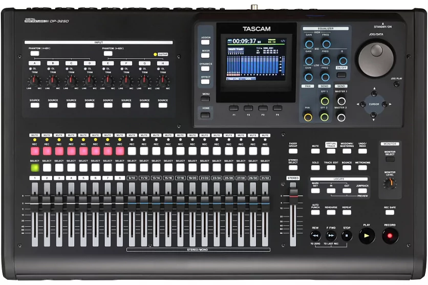 Рекордер портативный Tascam DP-32SD 2