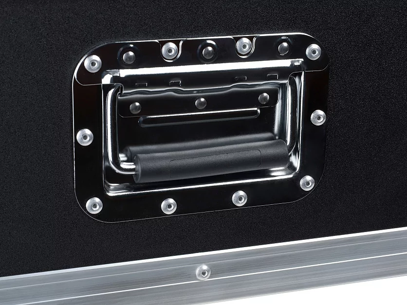 Зарядное устройство Intrend ICS-IR-RBox 12