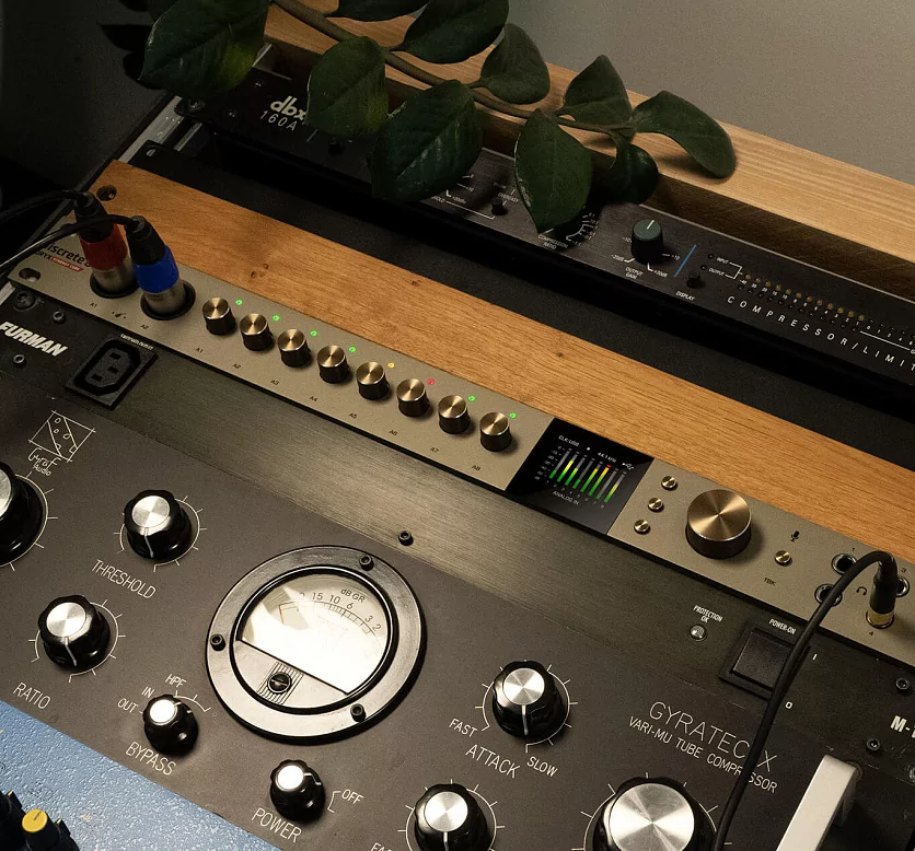 Аудиоинтерфейс Antelope Audio Discrete 8 Oryx 4