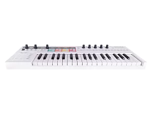 MIDI клавиатура Arturia KeyStep Pro 3