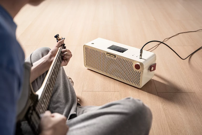 Моделирующий усилитель Hotone Pulze (Luna) 7