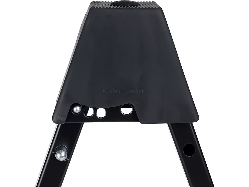 Стойка для акустической гитары K&M 17541-013-55 14