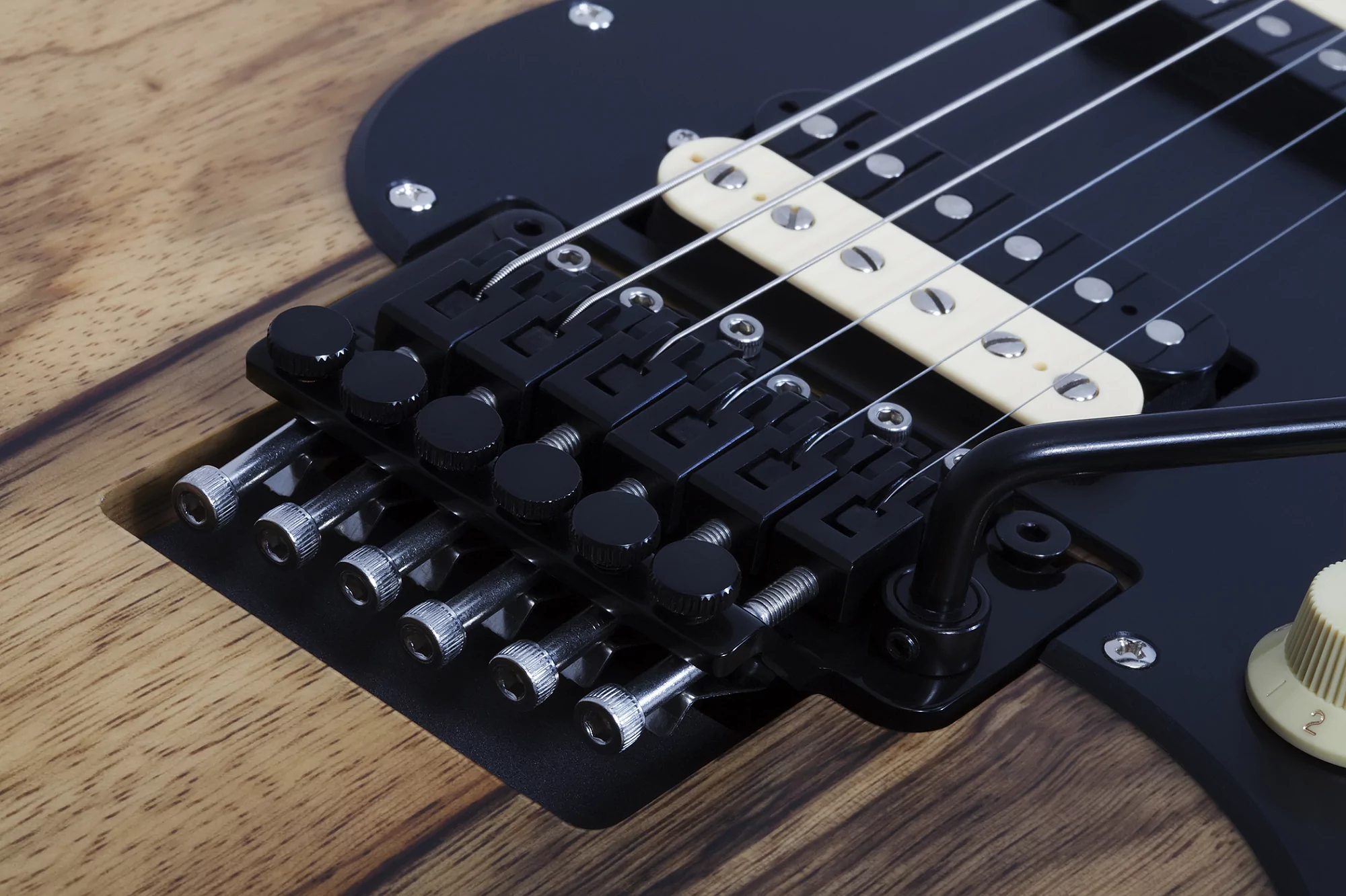 Электрогитара SCHECTER SUN VALLEY SUPER SHREDDER EXOTIC BLACK LIMBA BL 3
