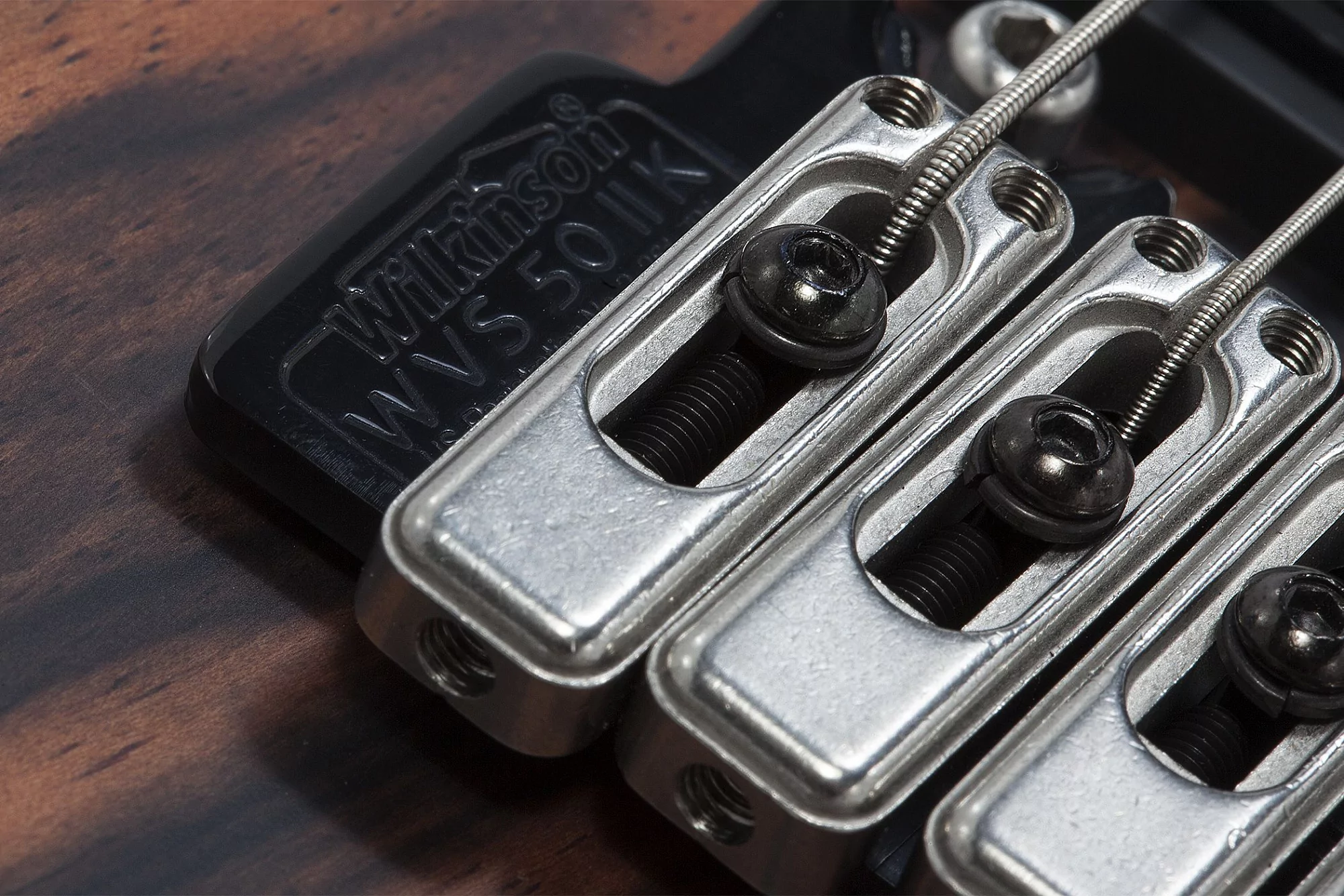 Электрогитара SCHECTER C-1 EXOTIC TREM EBONY 11