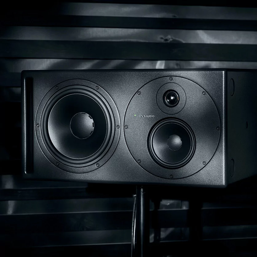 Акустическая система (студийный монитор) Dynaudio Core 59 9