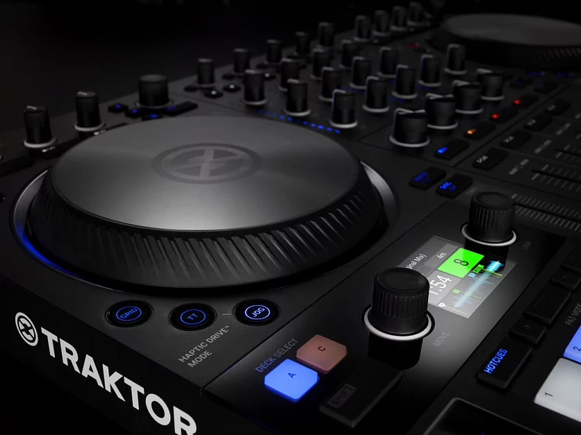 DJ контроллер Native Instruments Traktor Kontrol S4 Mk3 21