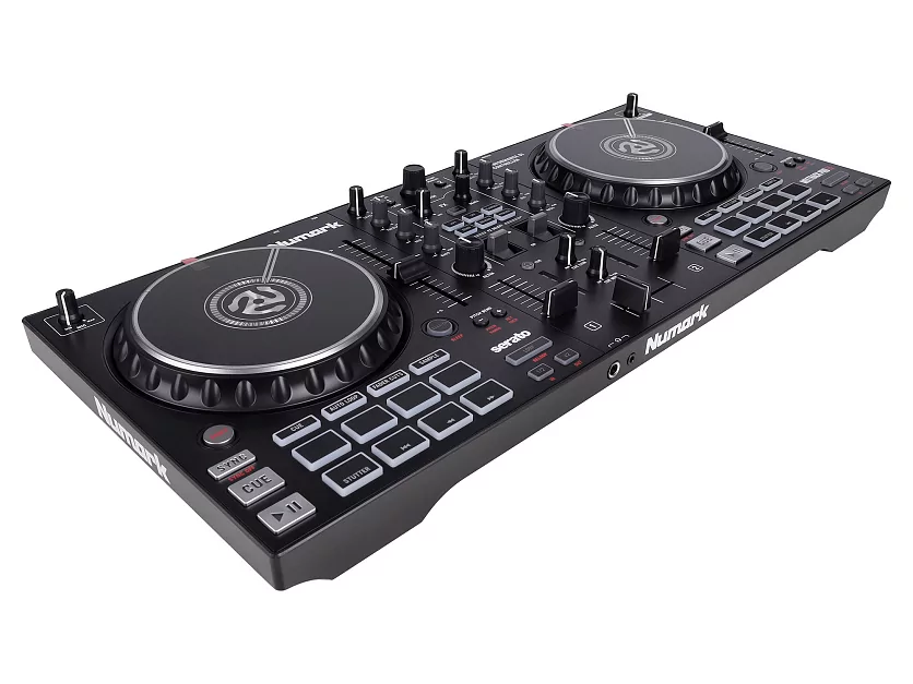 Микшер-семплер (контроллер) Numark MixTrack Pro FX