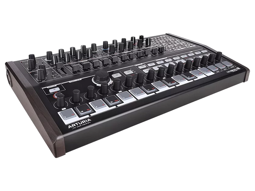 Синтезатор Arturia MiniBrute 2S Noir 2