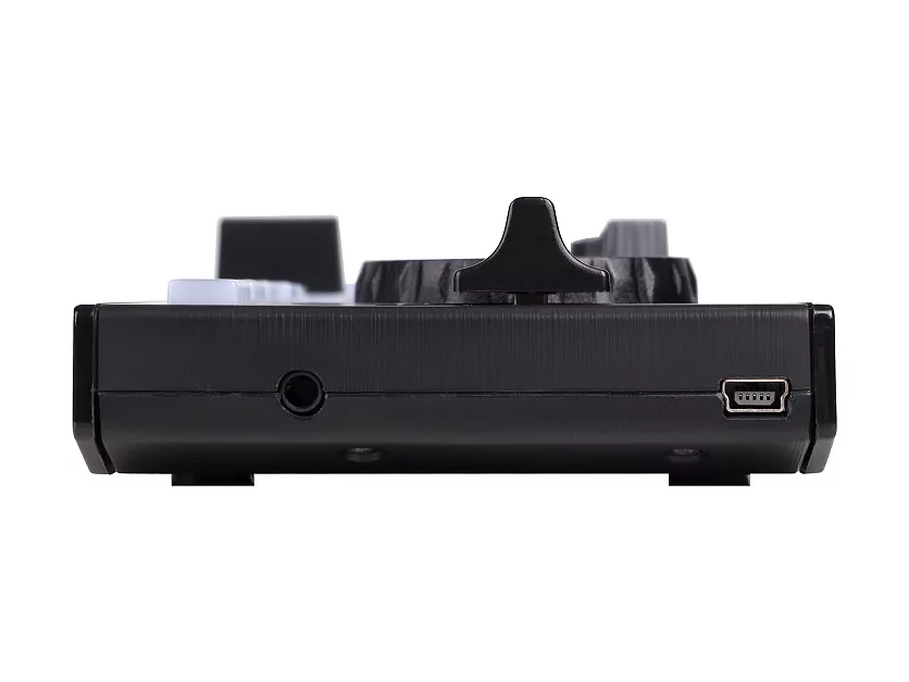 Микшер-семплер (контроллер) Numark DJ2GO2 Touch 8