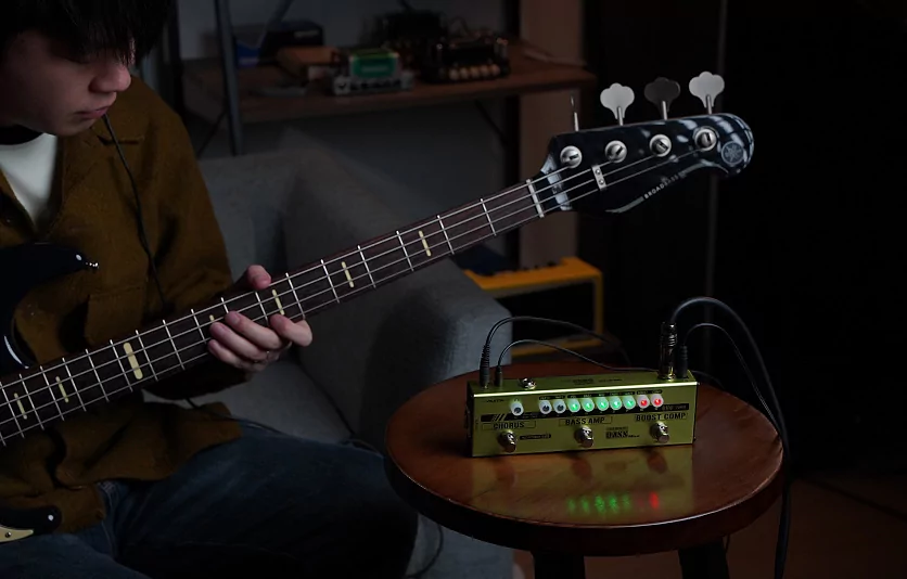 Напольная компактная басгитарная педаль Dapper Bass Mini Valeton MES-2 19