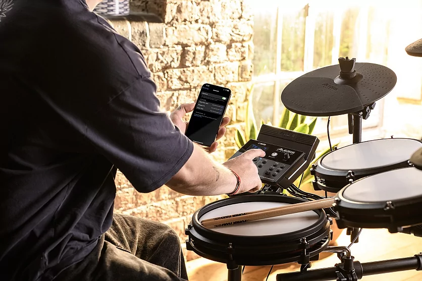 Электронная ударная установка Alesis NITRO MAX KIT 8