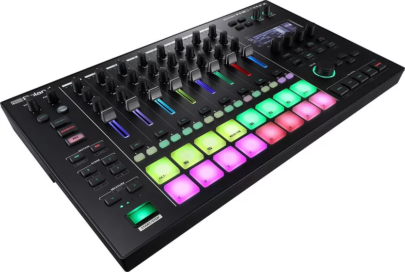 Профессиональный 8-дорожечный грувбокс ROLAND MC-707