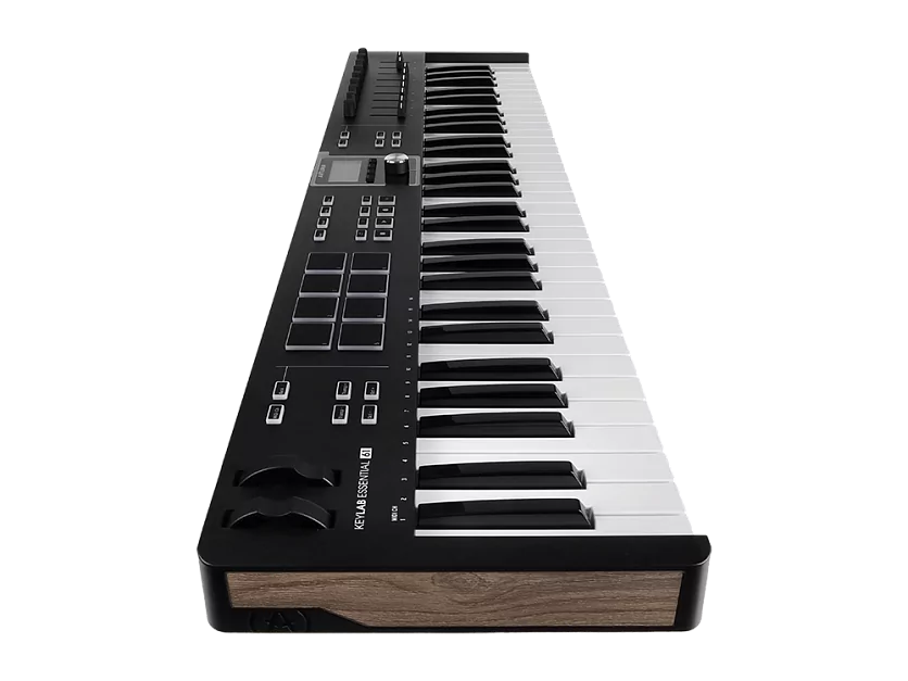 MIDI клавиатура Arturia KeyLab Essential 61 mk3 Black 11