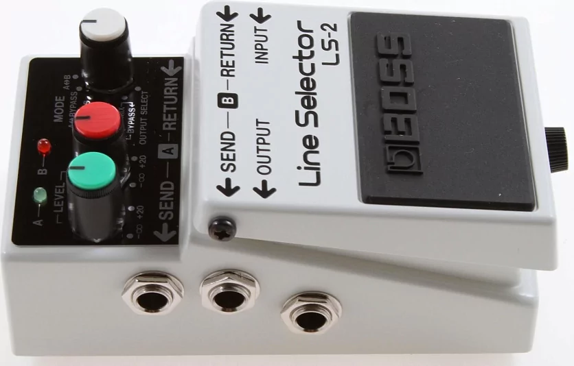 Коммутационная педаль селектор BOSS LS-2 3
