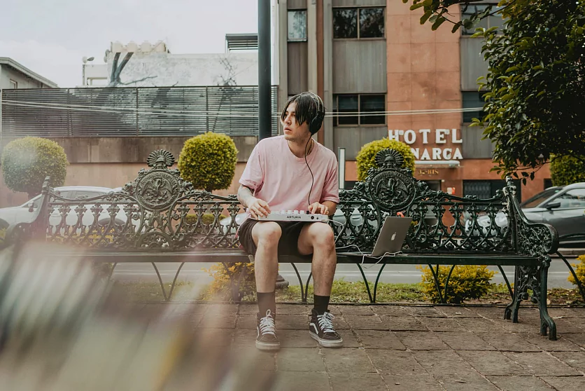 MIDI клавиатура Arturia MiniLAB 3 19